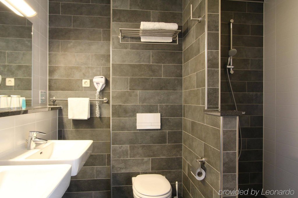 Фото Bastion Hotel Amsterdam Airport