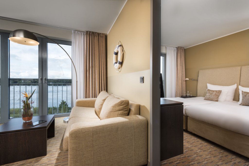 Фото Elaya Hotel Hamburg Finkenwerder