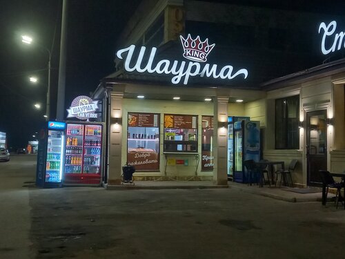 Qiz dostimni sikish uchun olib keldim (porno)