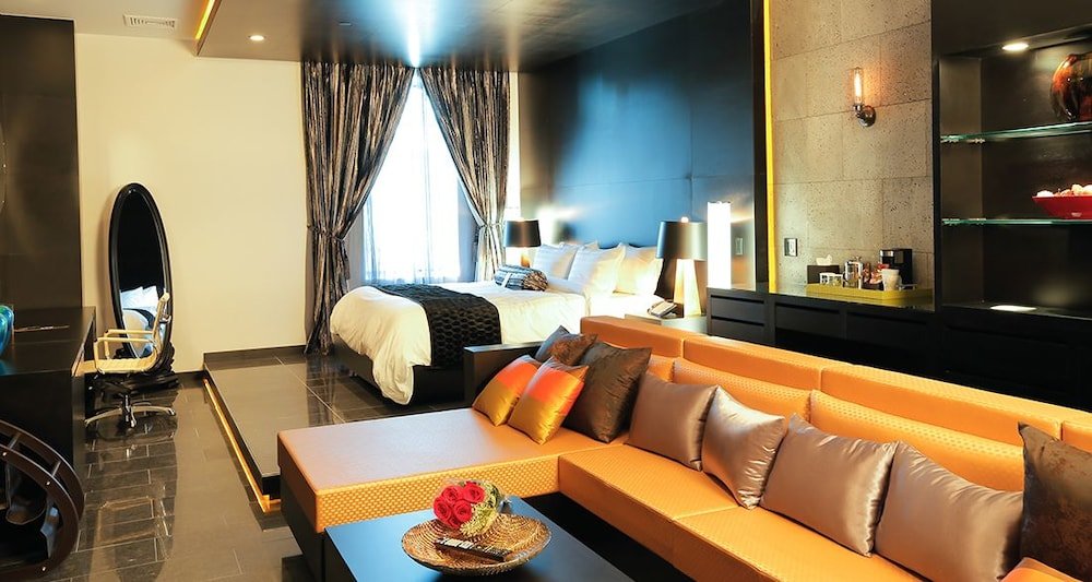 Фото The One Boutique Hotel