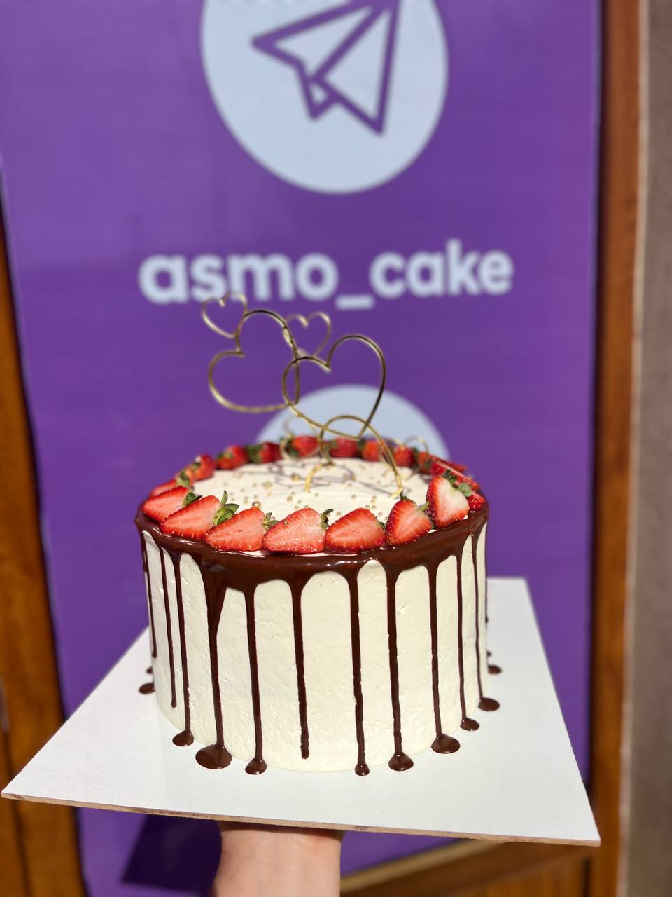 Porno video uch qiz bir-biriga kamming dicks bilan