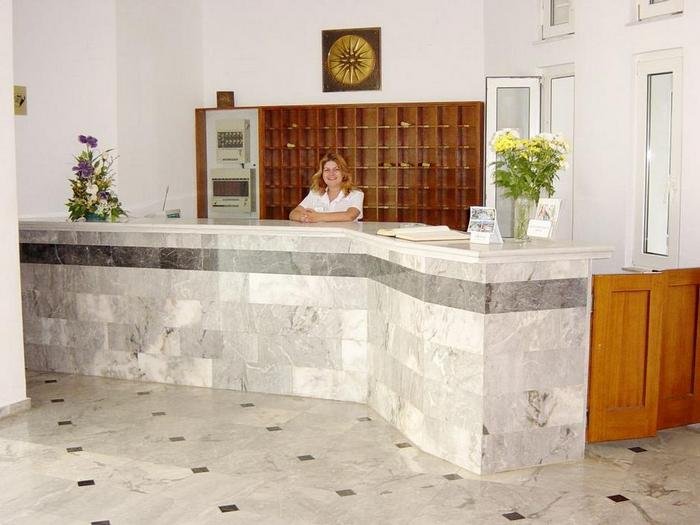 Фото Alexander House