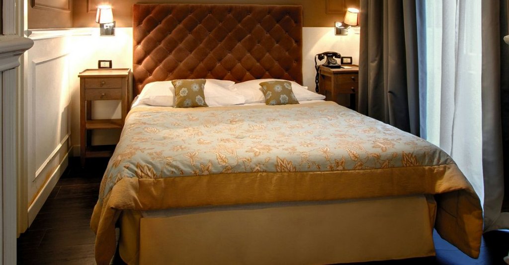 Фото The B Place Hotel