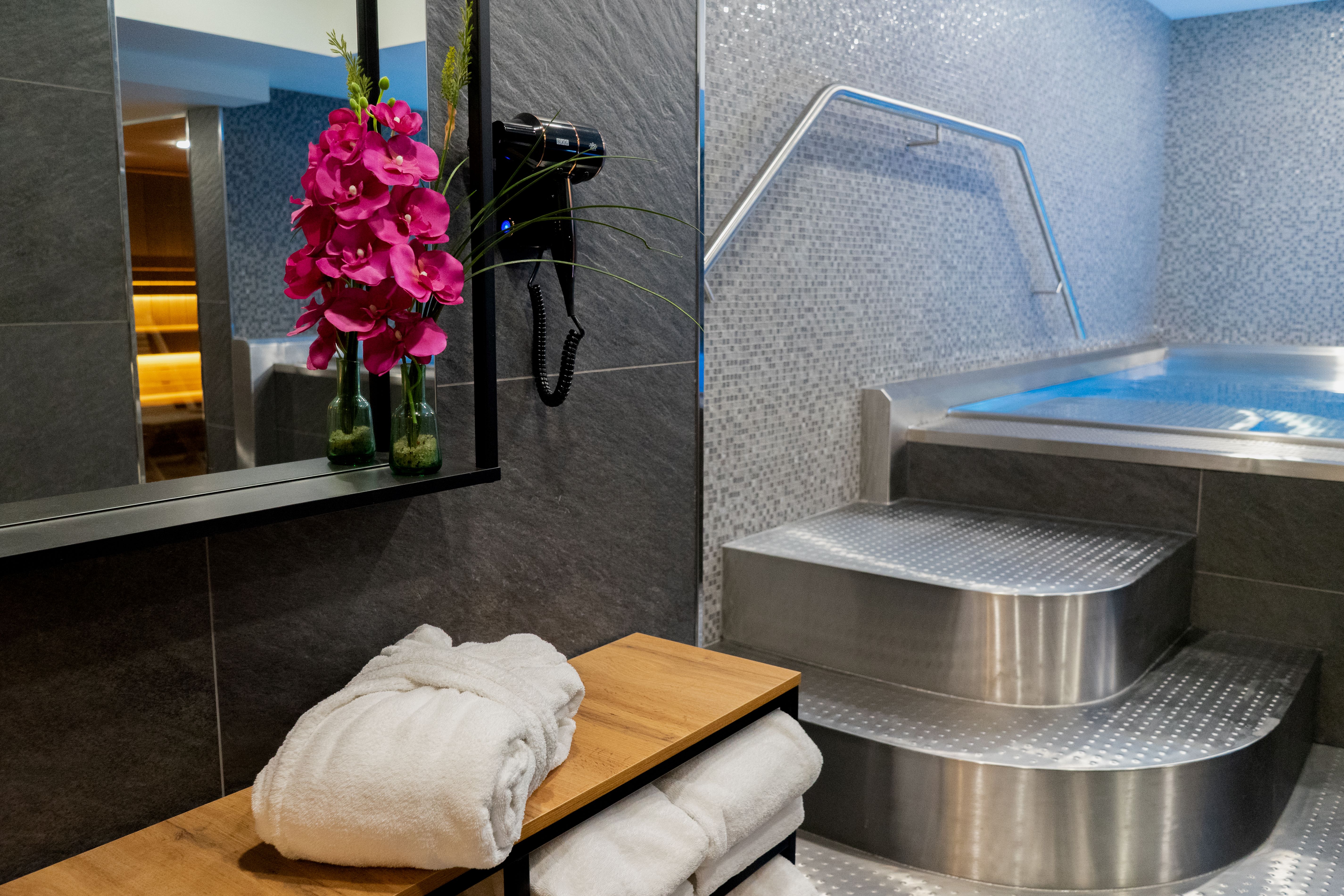 Фото Crown Hotel Санкт-Петербург