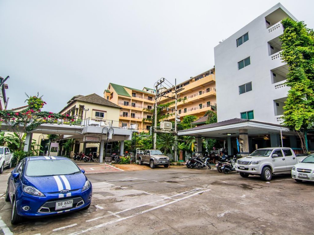 Фото Sutus Court 4