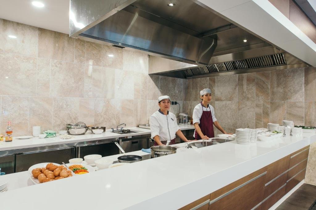 Фото Malibu Beach Hotel