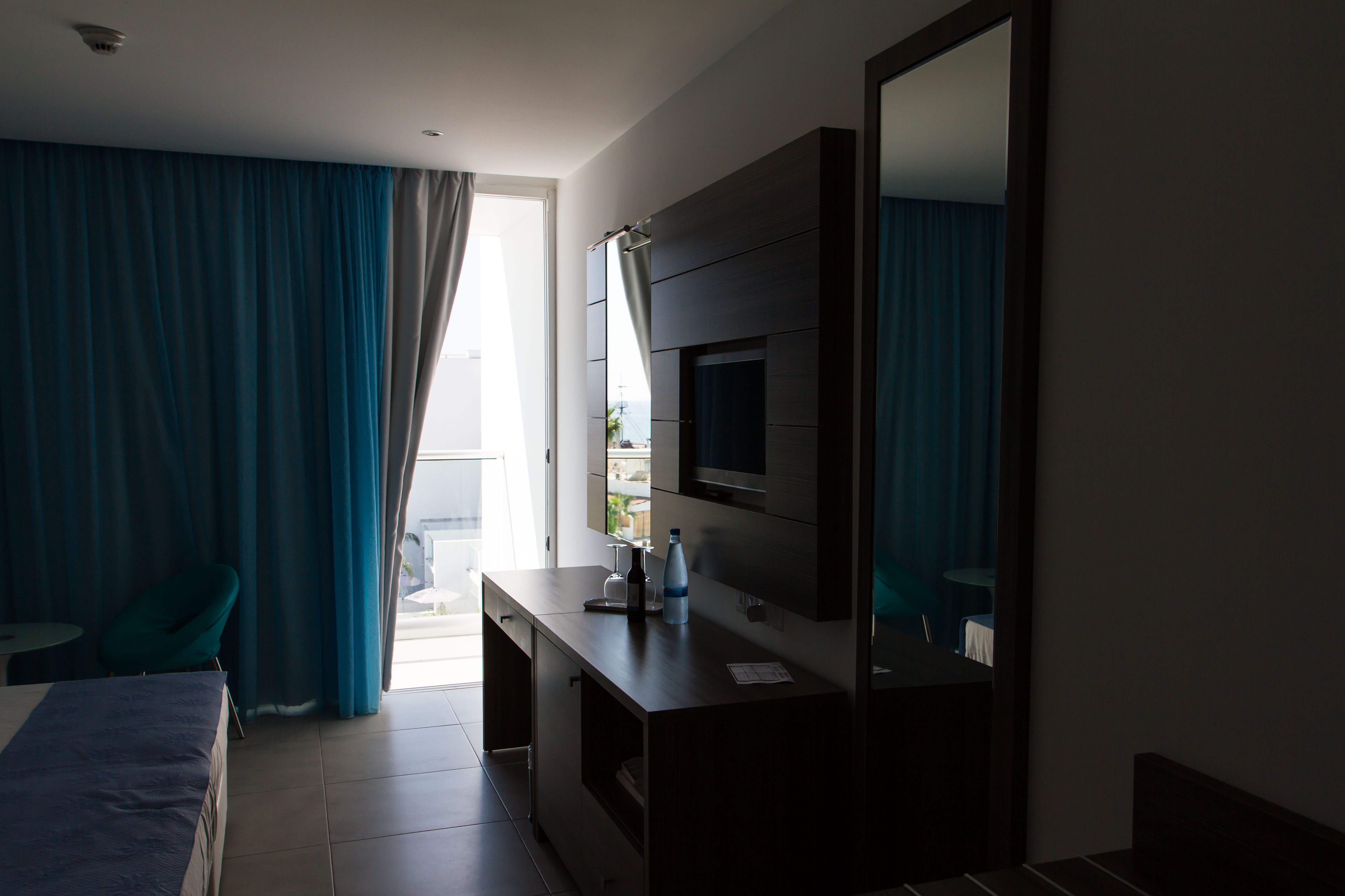 Фото Limanaki Beach Hotel