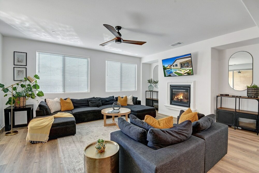 Фото The Gryffin