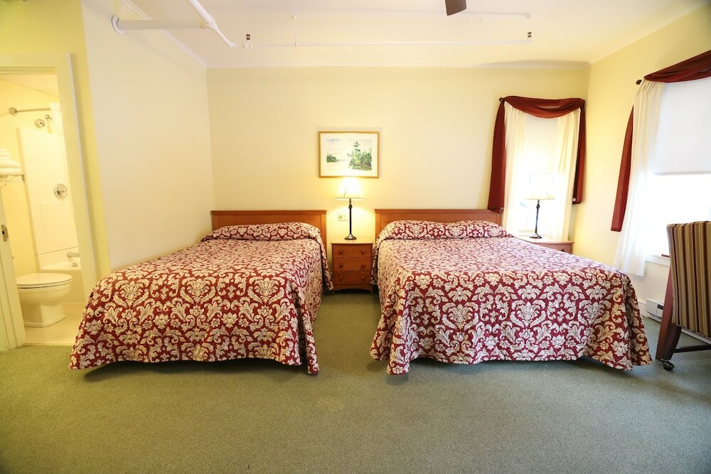 Фото Silver Bay Inn and Conference Center