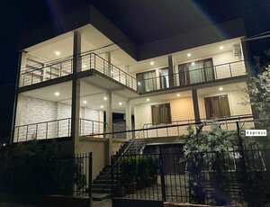 Hetel Charli (Leselidze Lane, 19), hotel