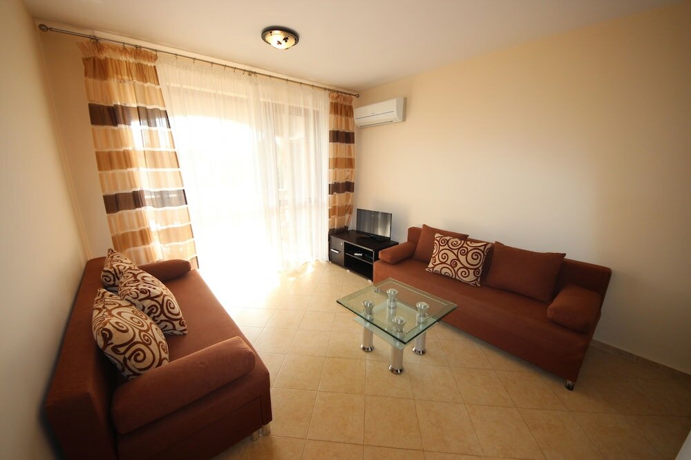 Фото Cascadas 2 Menada Apartments