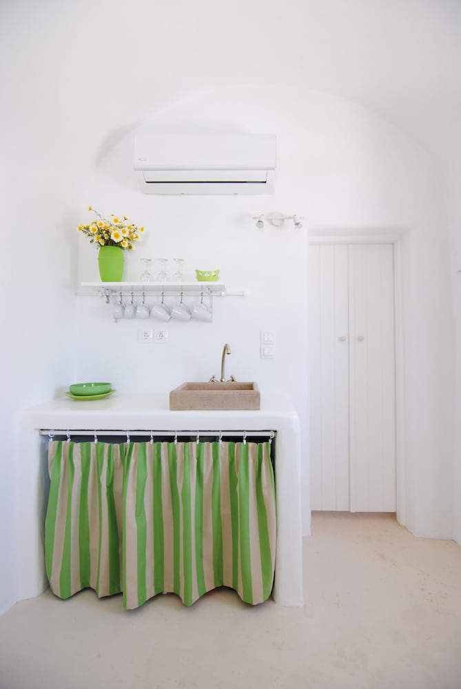 Фото White Grape Suites