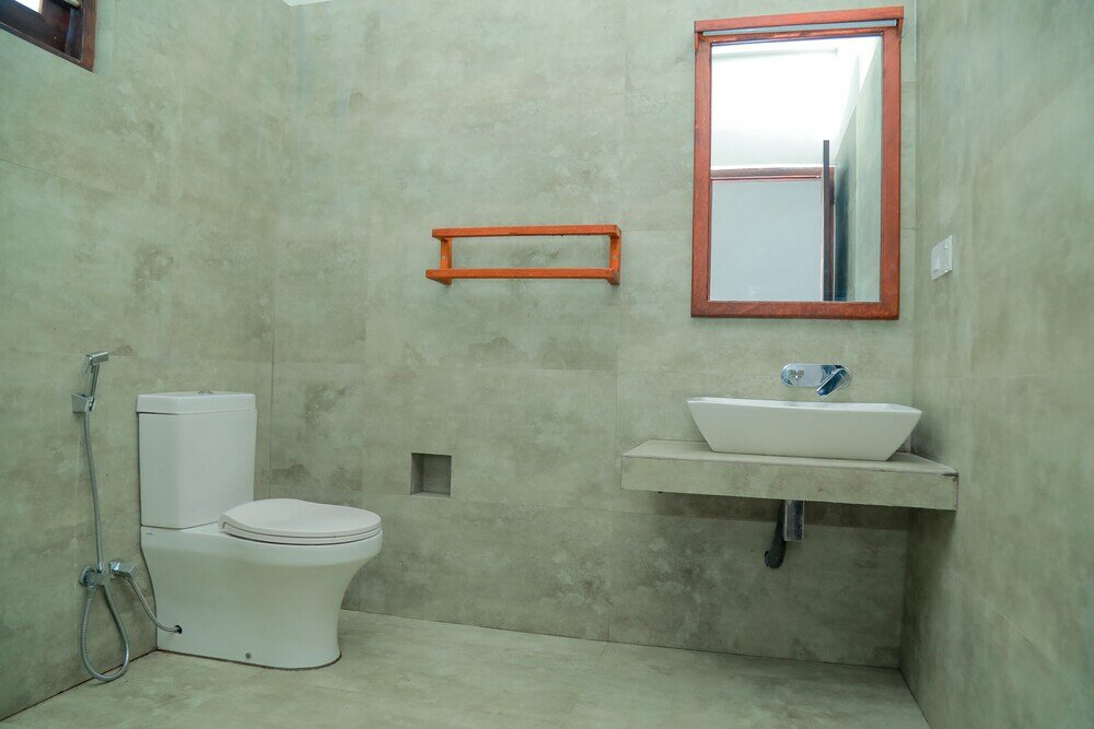 Фото Travellers Hotel Hikkaduwa