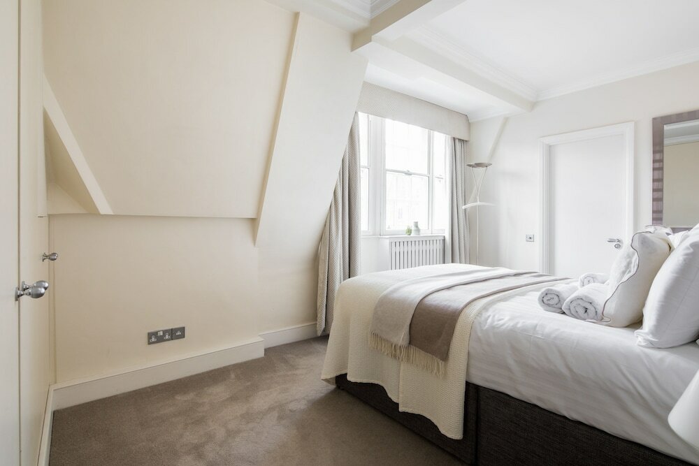 Фото Park Street Mayfair