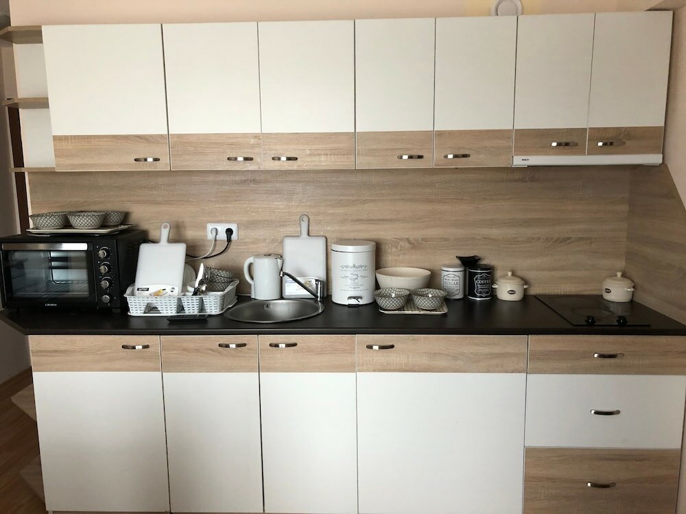 Фото Palace Deluxe Hotel