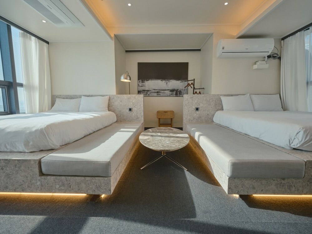 Фото Uh Suite The Haendae