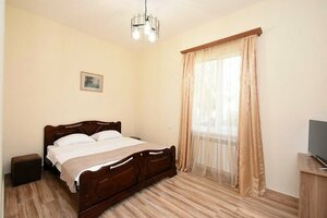 Forest Hills (Yerevan, David-Bek Street, 130/3), hotel