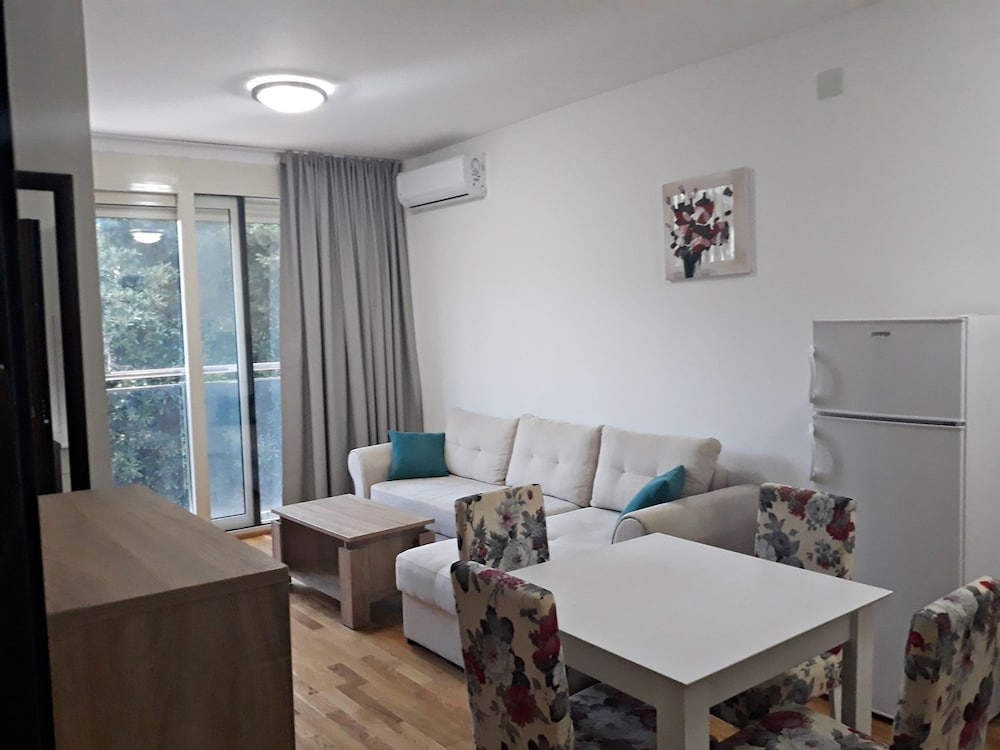 Фото Center Apartment C 18