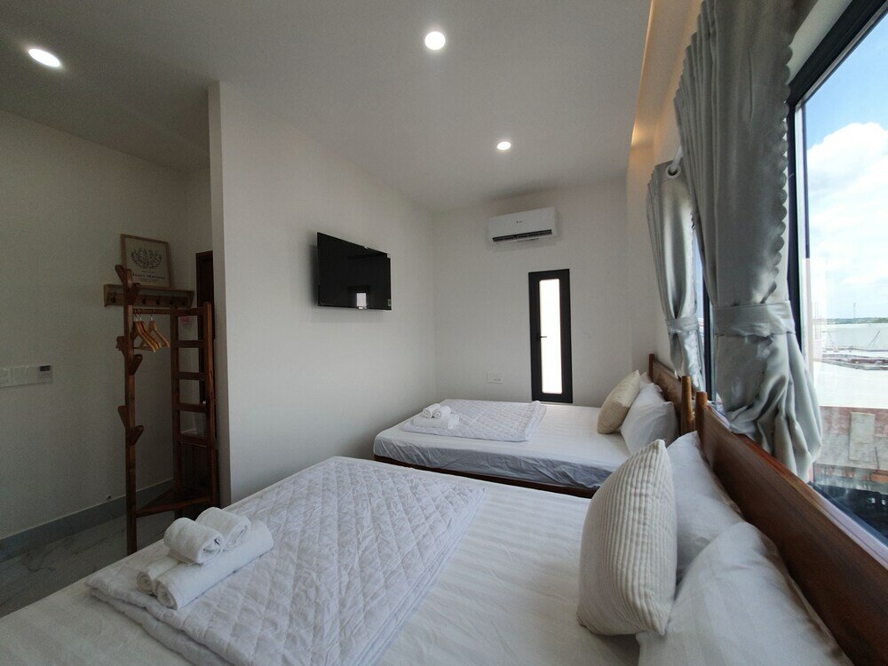 Фото Hero Hostel & Billiards