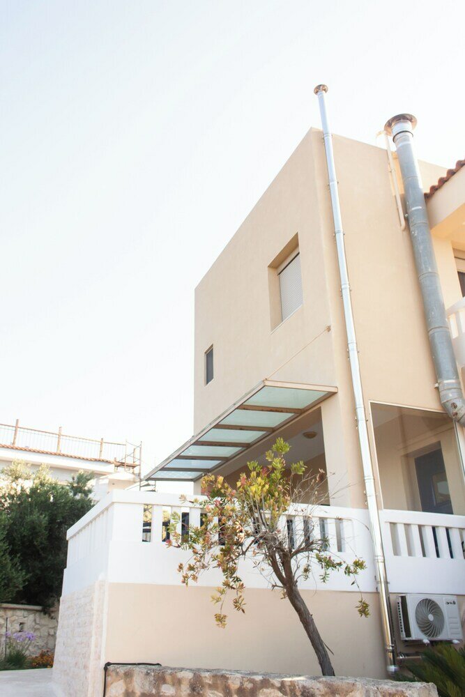 Фото Villa Cook with pool and sea views