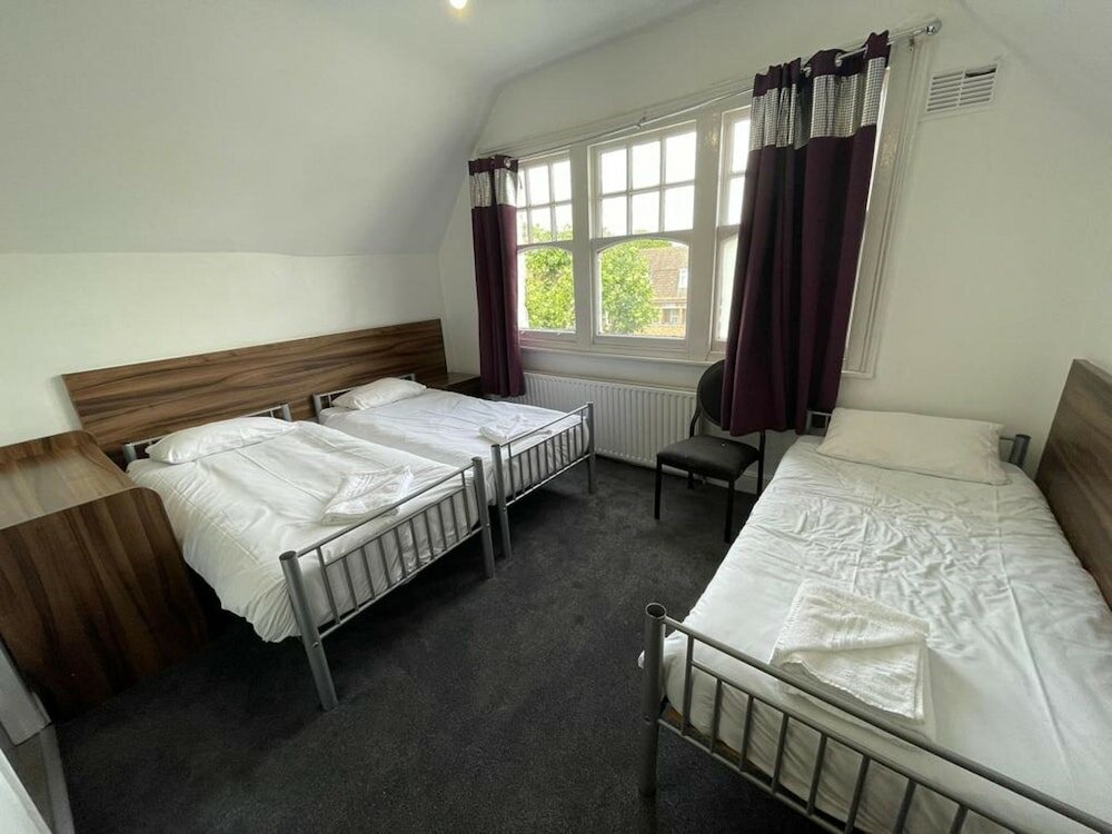 Фото Oyo National Hotel