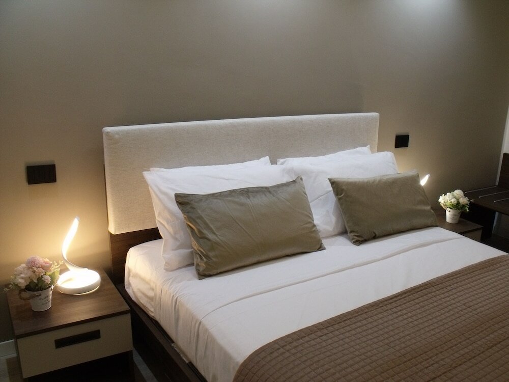 Фото Hotel Plaza Ungheria