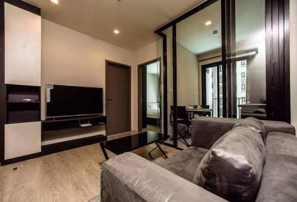 Фото The Base Central Pattaya Sea View