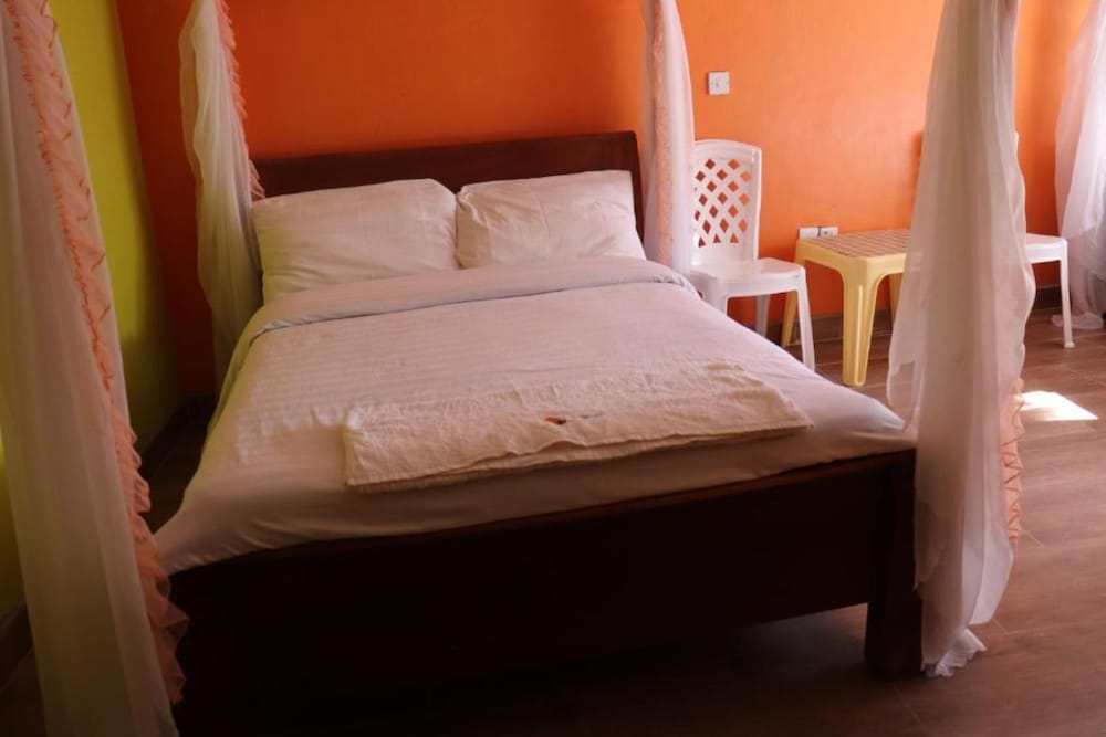 Фото Bomani Hotel