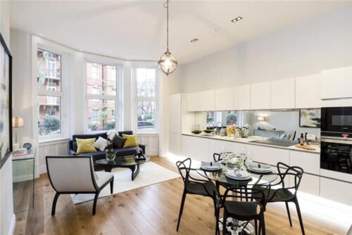 Гостиница Kensington Court by Lime Street в Лондоне