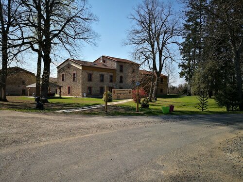 Гостиница Domaine De La Frissonnette в Амбере