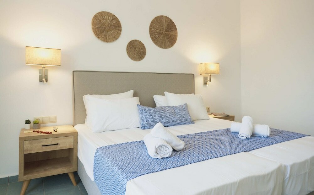 Фото Veneto Sea View Apartments