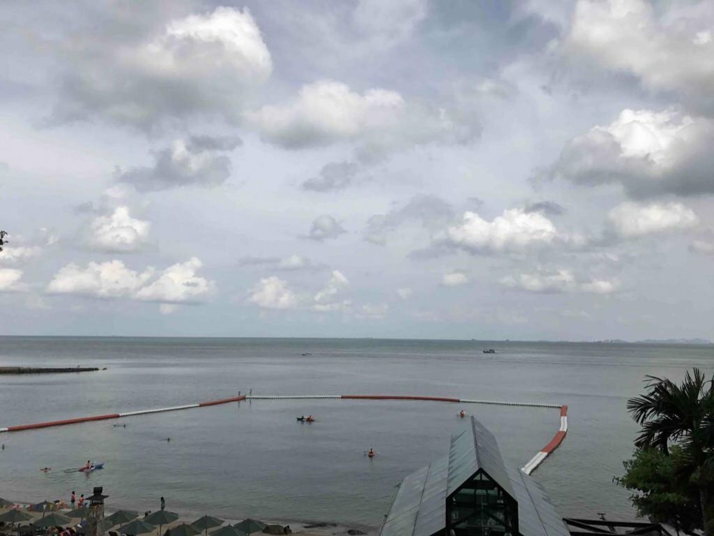 Hotel Rossarin See View 2, Pattaya, photo