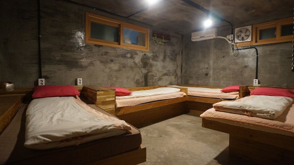 Фото Guesthouse H