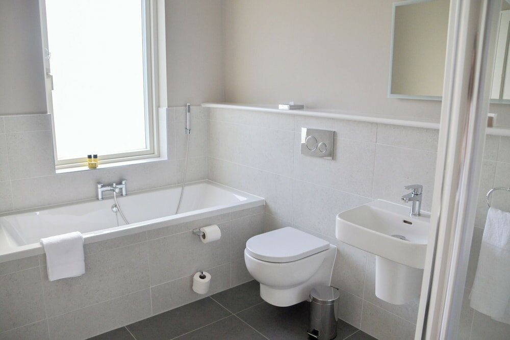 Фото Killeen Castle Golf Resort & Lodges