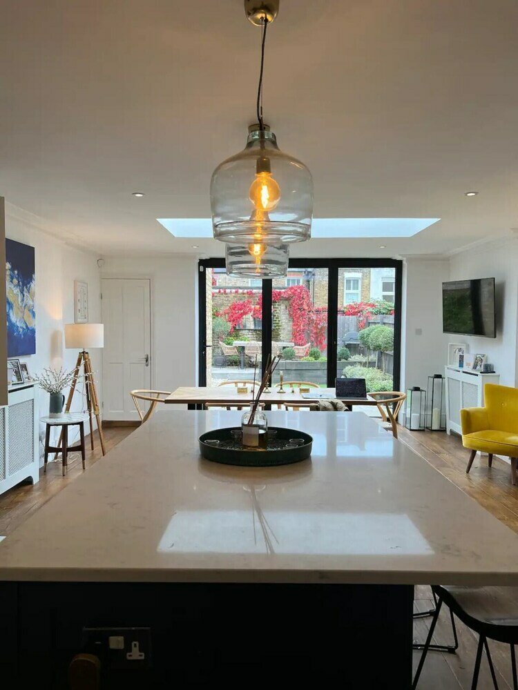 Фото Gorgeous 3 Bedroom Home in Quaint Southfields