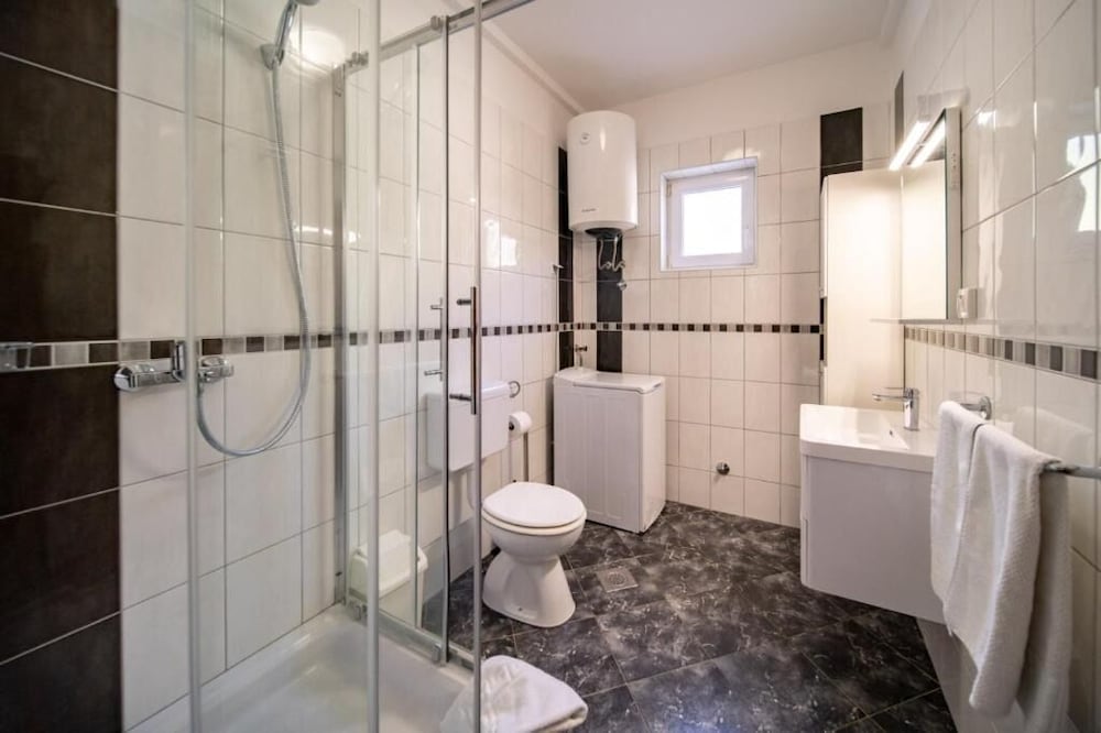 Фото Bepa - 200 m From Sandy Beach - A1