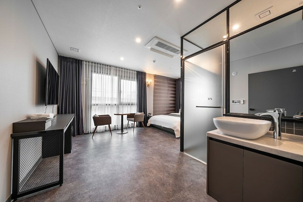 Фото Hermes Hotel Yongin