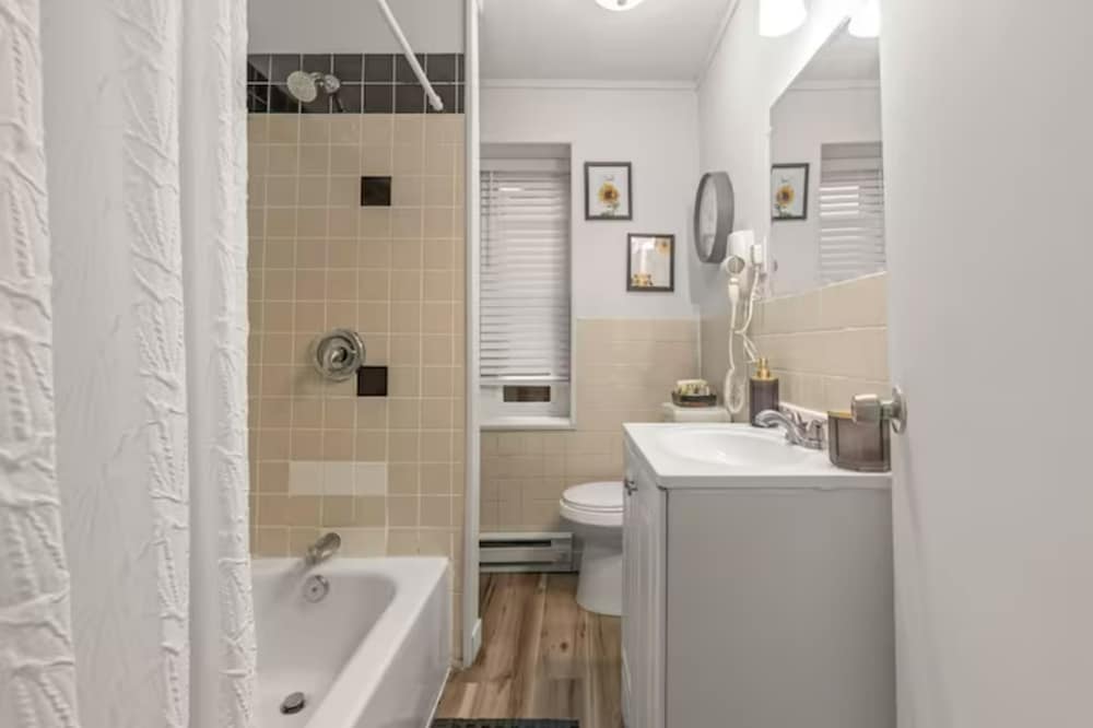 Фото The Bell View