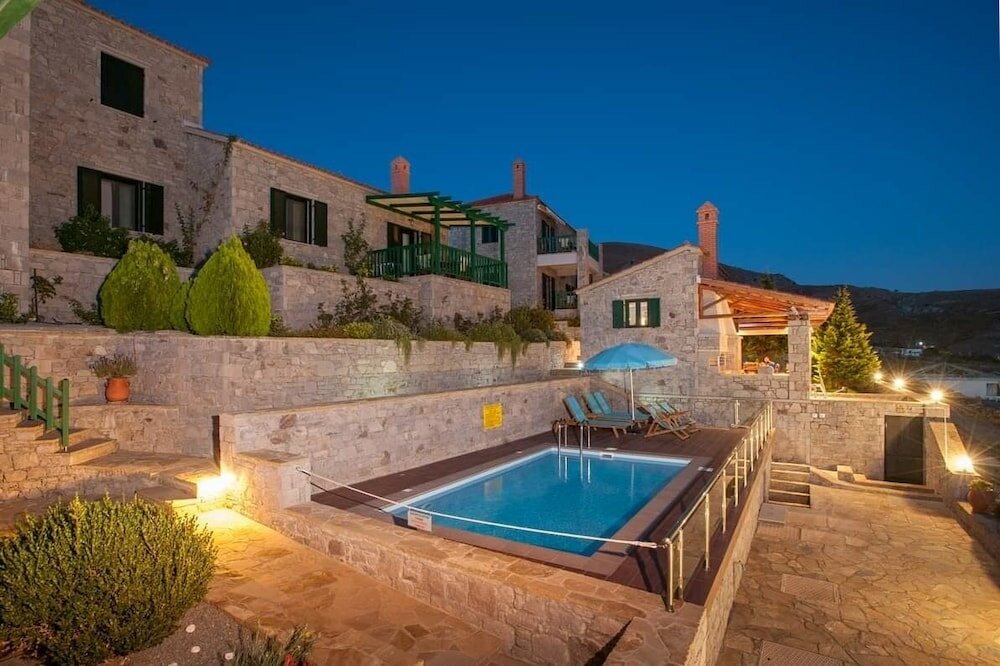 Фото Lithoessa Luxury Apartments