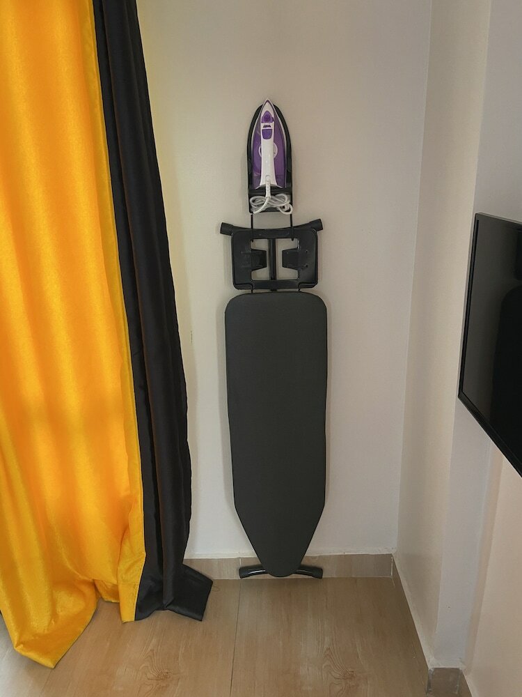 Фото Midtown C32 Executive Suites