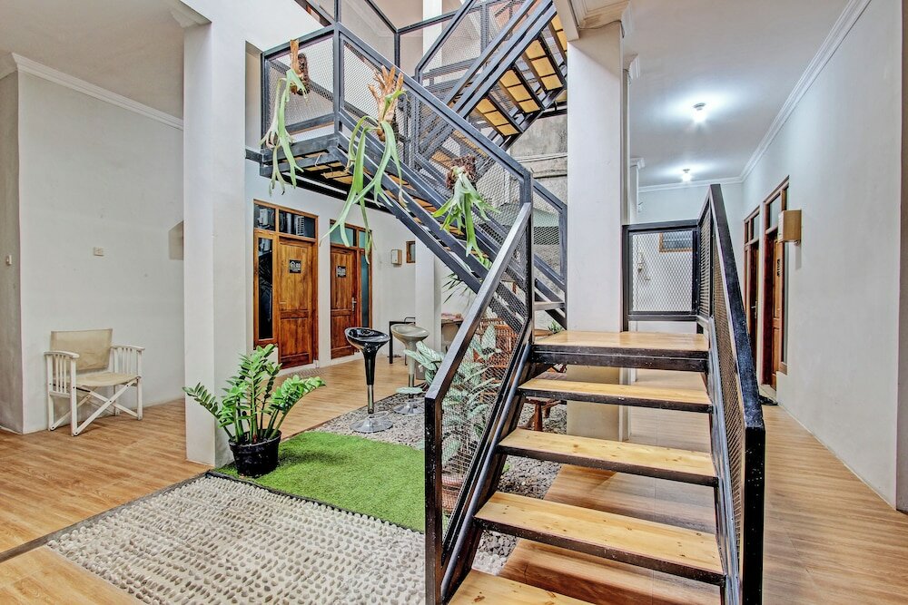 Фото Oyo 92757 Ndalem Pusponyidro Syariah