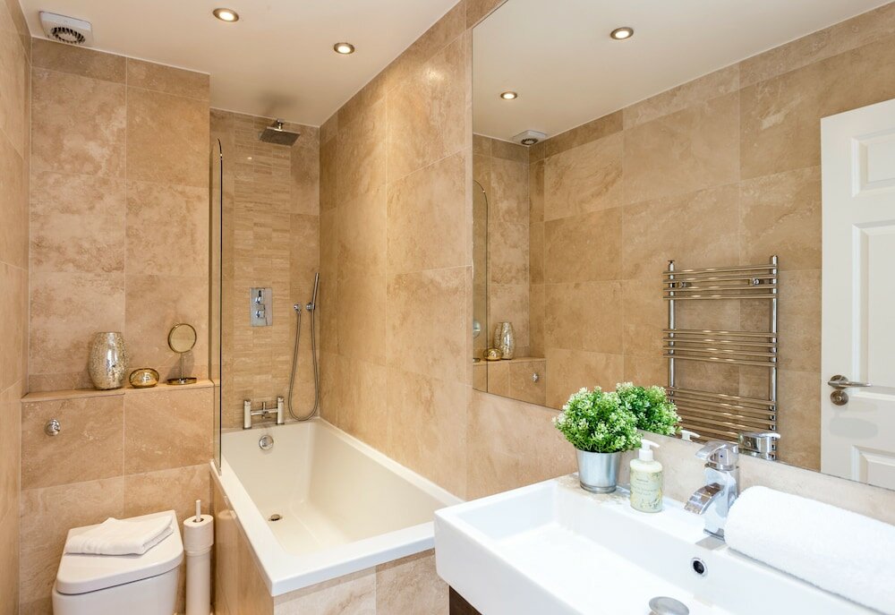 Фото Gloucester Terrace by Lime Street