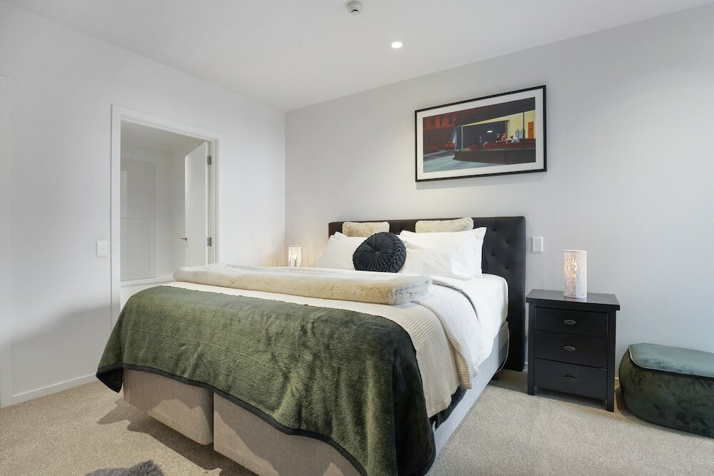 Фото Groovy Apt Close to Onehunga Mall Centre