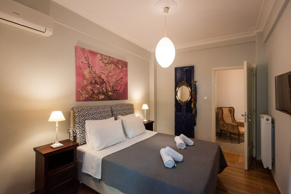 Фото Blue Ark Acropolis Light