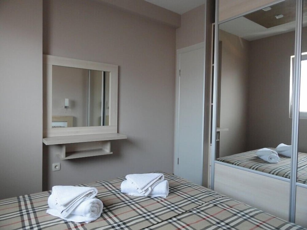 Фото Apartments Holiday Budva