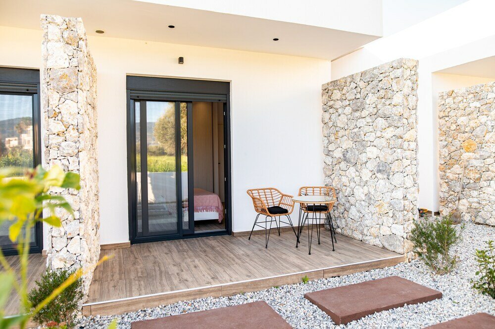 Фото Pebble Garden Orchid