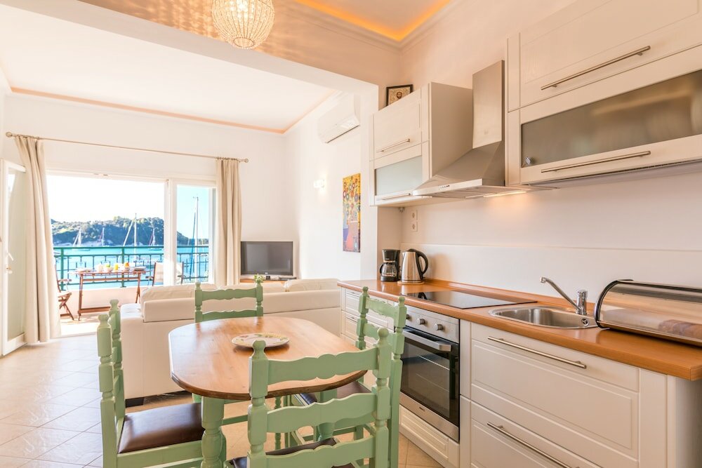 Фото Lakka Seaview Apartments by Konnect