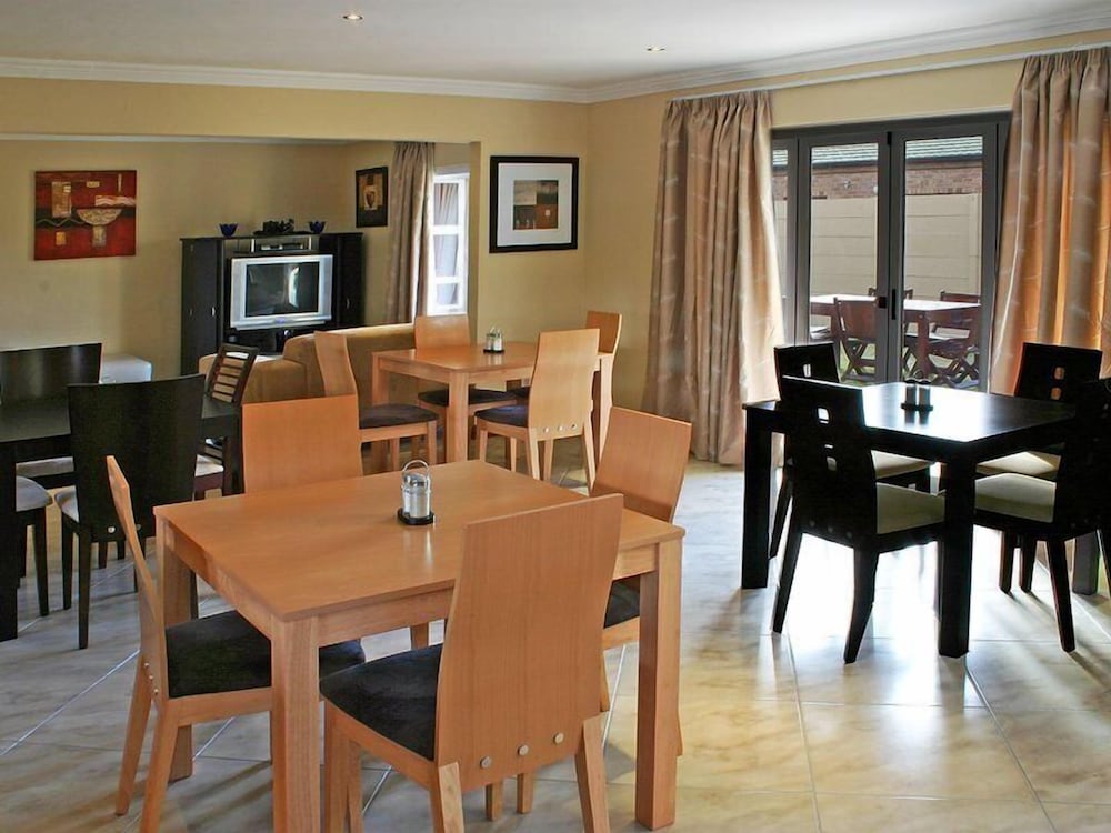 Фото Kwantu Guesthouses