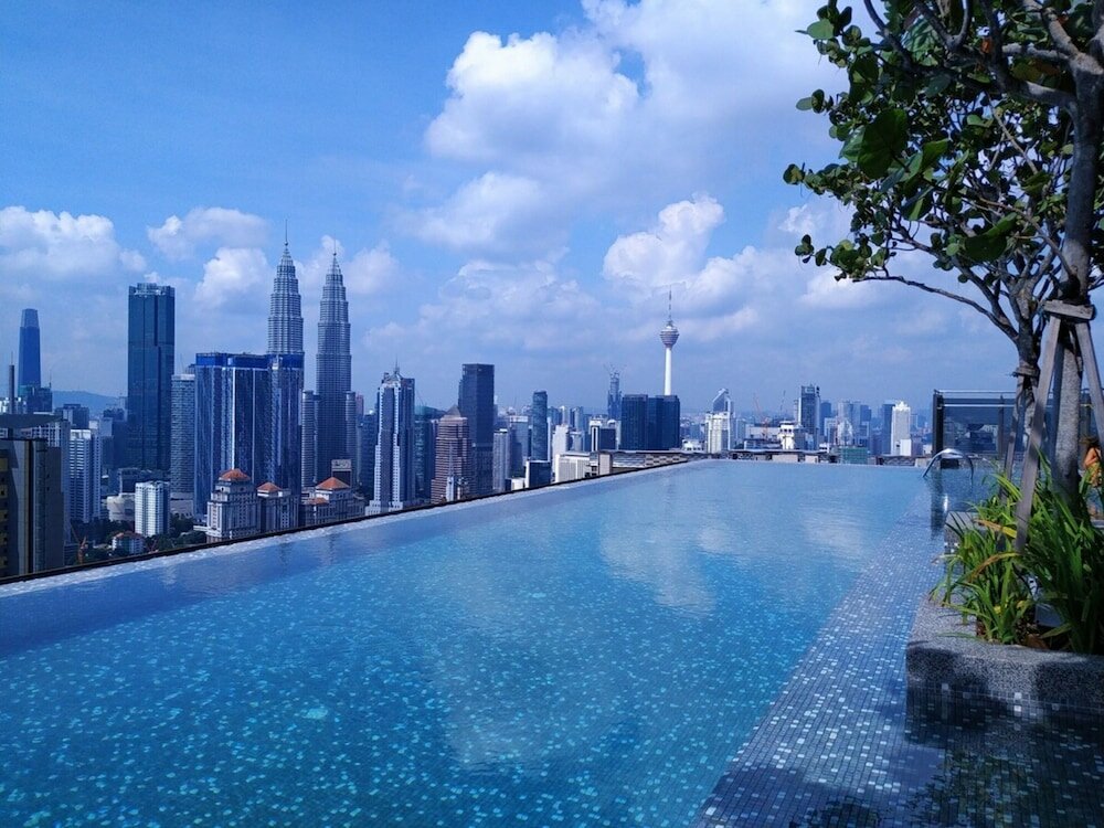 Фото Expressionz Suites by iHost Global