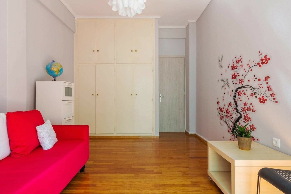 Фото Adorable 2 Bedrooms Apartment in Athens